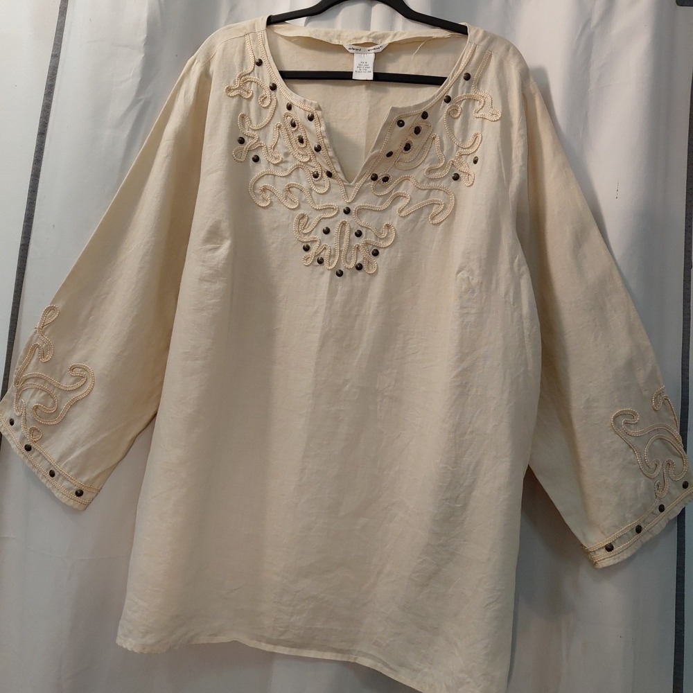 edward 100%  linen Tan 3 quarter sleeve blouse embroidered Studded size 3X